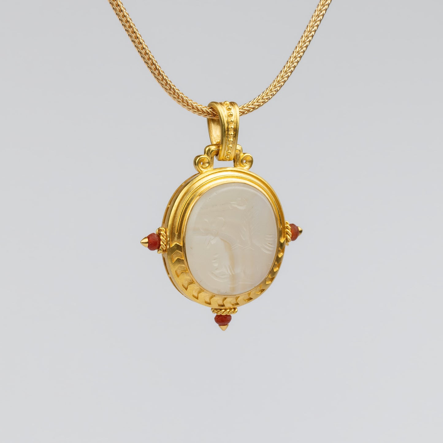 18K Gold Sassanid Intaglio Pendant