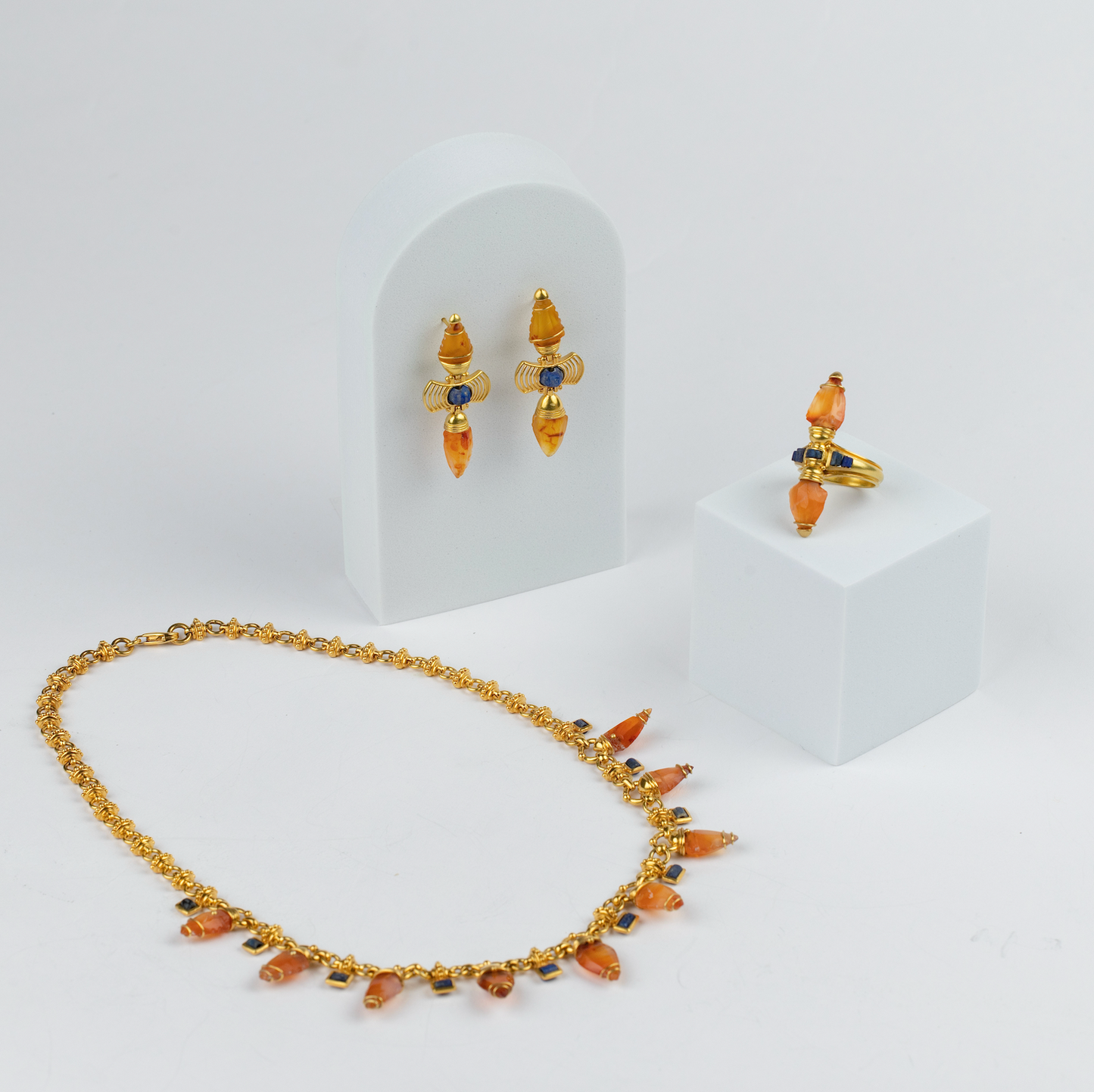 18K Gold Carnelian 'Arrowhead' Revival Earrings