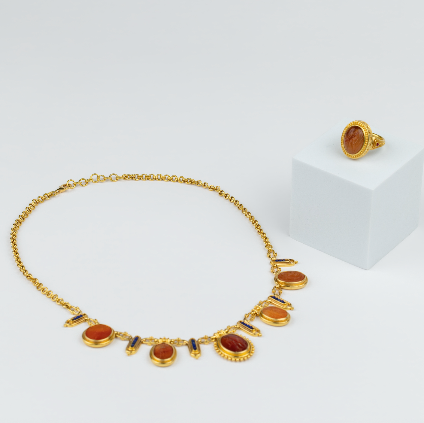 18K Gold Roman-Style Carnelian Intaglio Ring