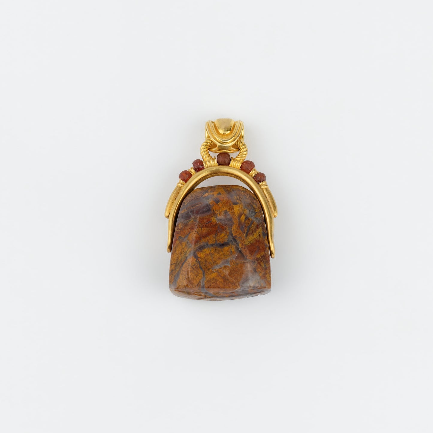 18K Gold Neo-Babylonian Tower Seal Pendant