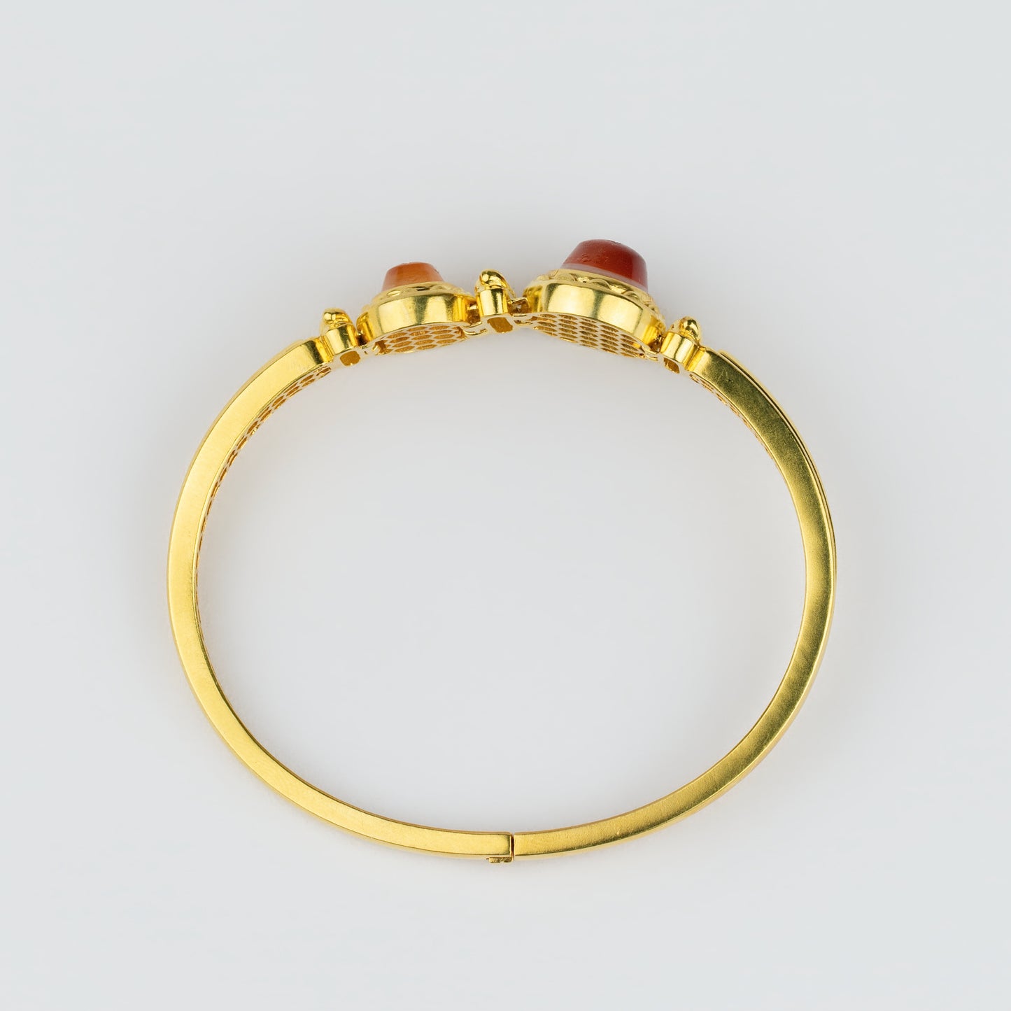 18K Gold Twin Carnelian Intaglio Bangle