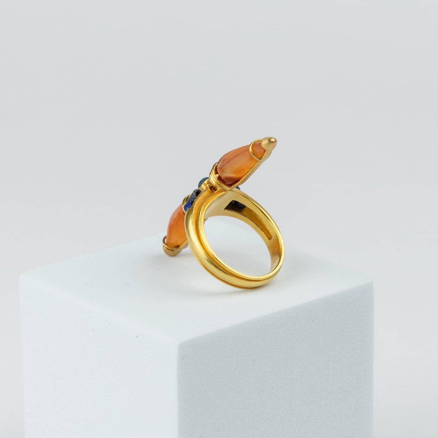 18K Gold 'Twin Arrowhead' Carnelian & Lapis Ring