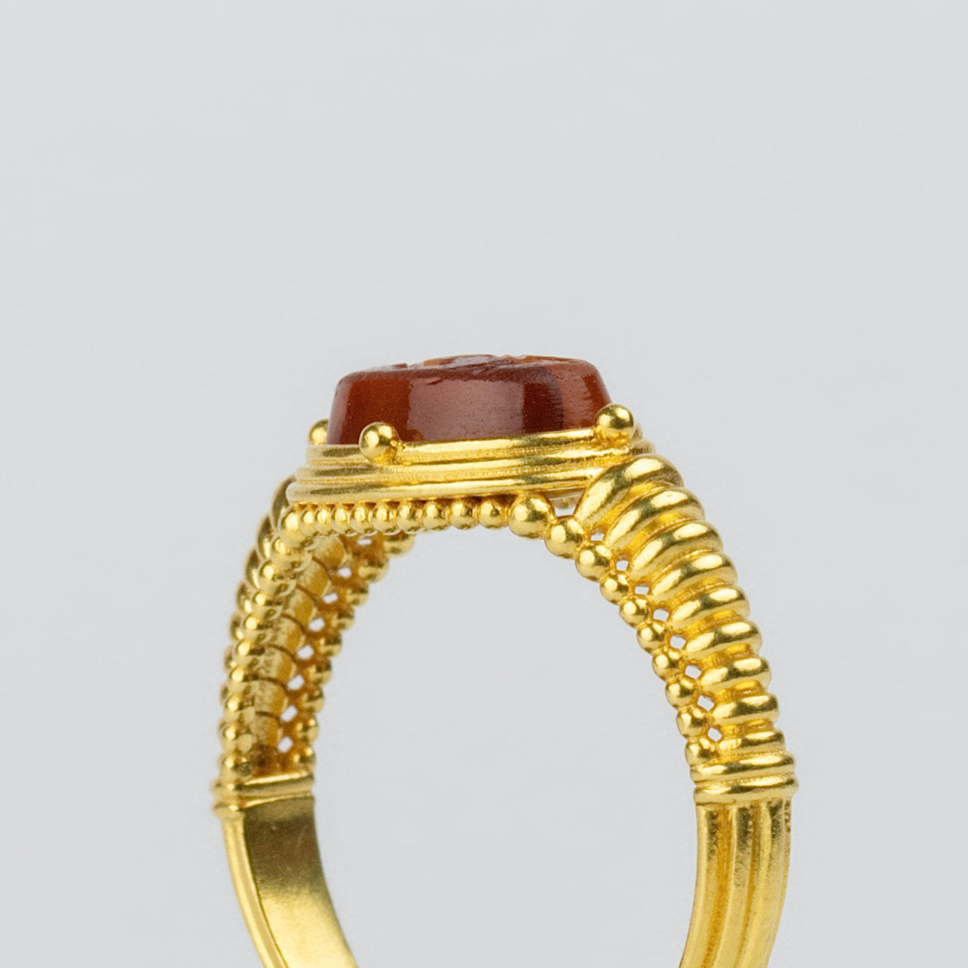 18K Gold Classical Ribbed Intaglio Ring