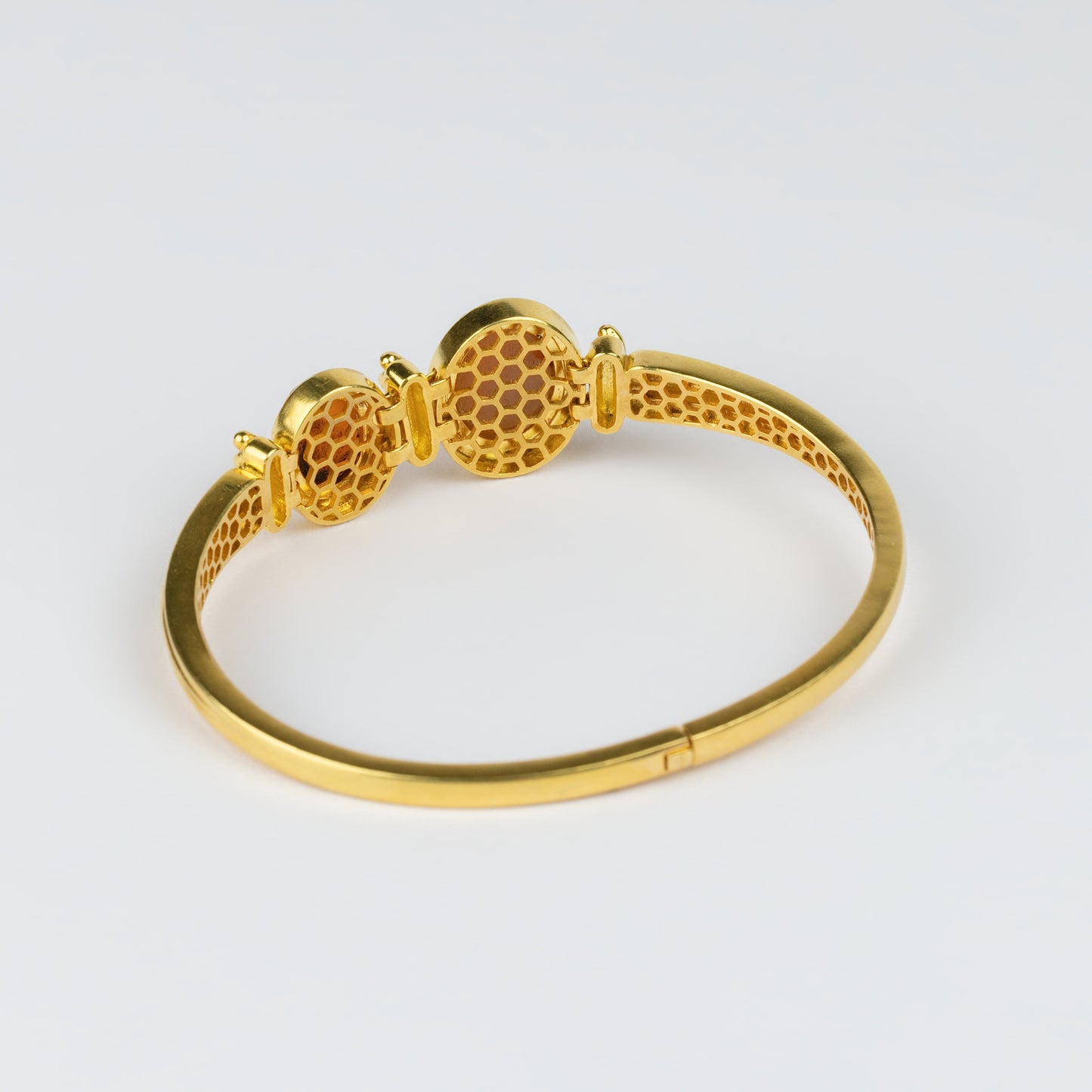 18K Gold Twin Carnelian Intaglio Bangle