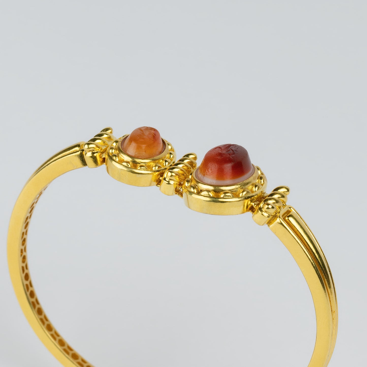 18K Gold Twin Carnelian Intaglio Bangle