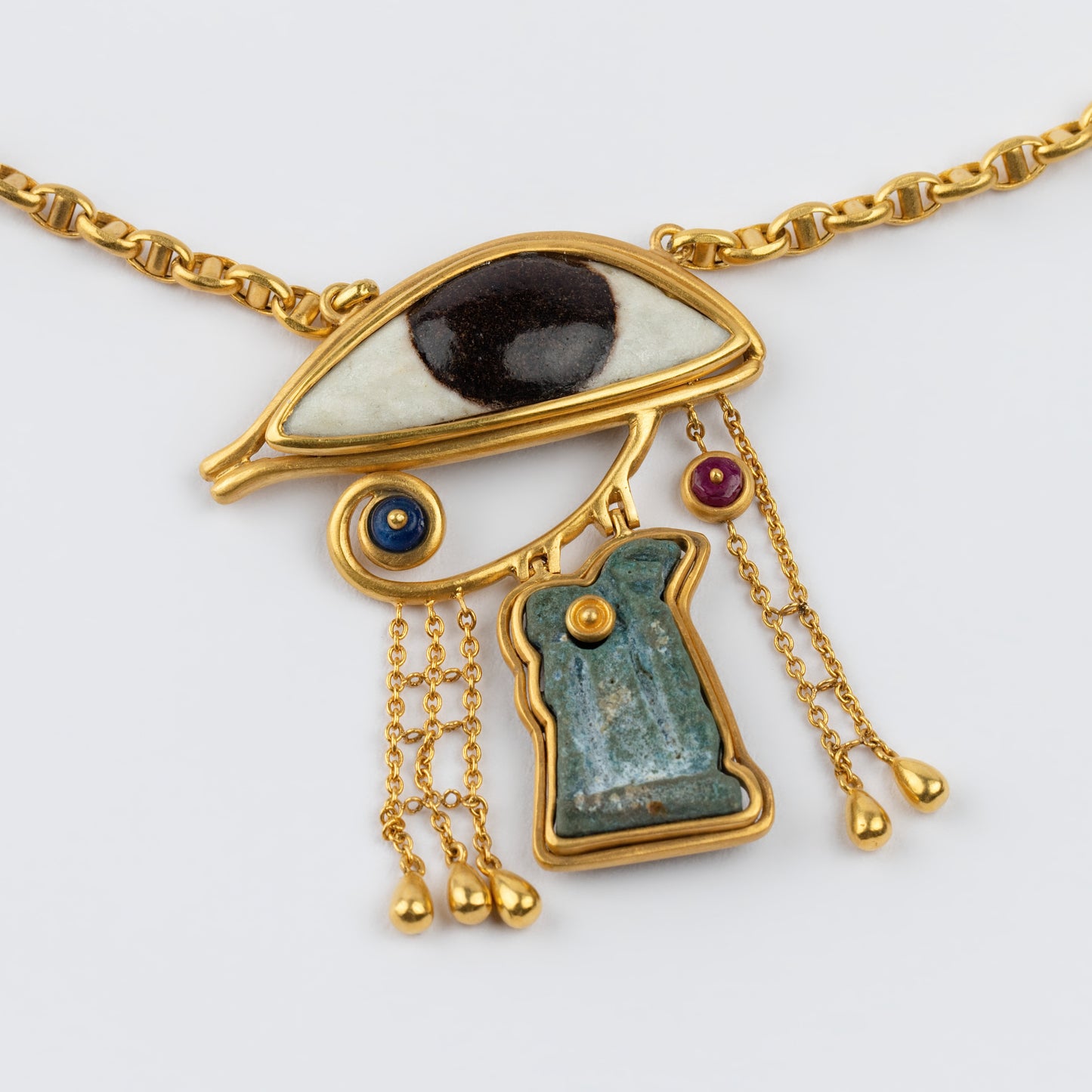 18K Gold 'Eye of Horus' Amulet Necklace