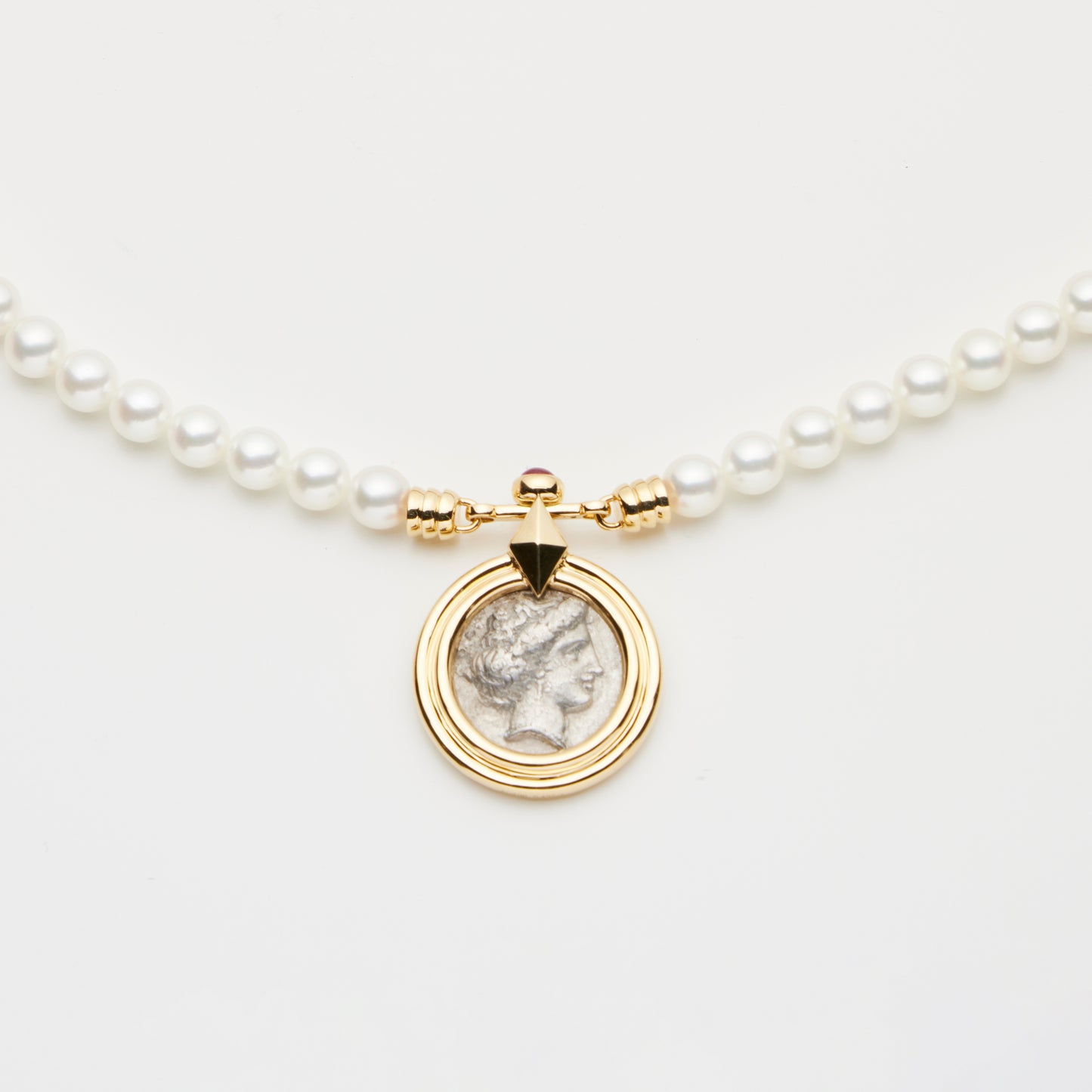 Pearls/ 18K Gold Necklace