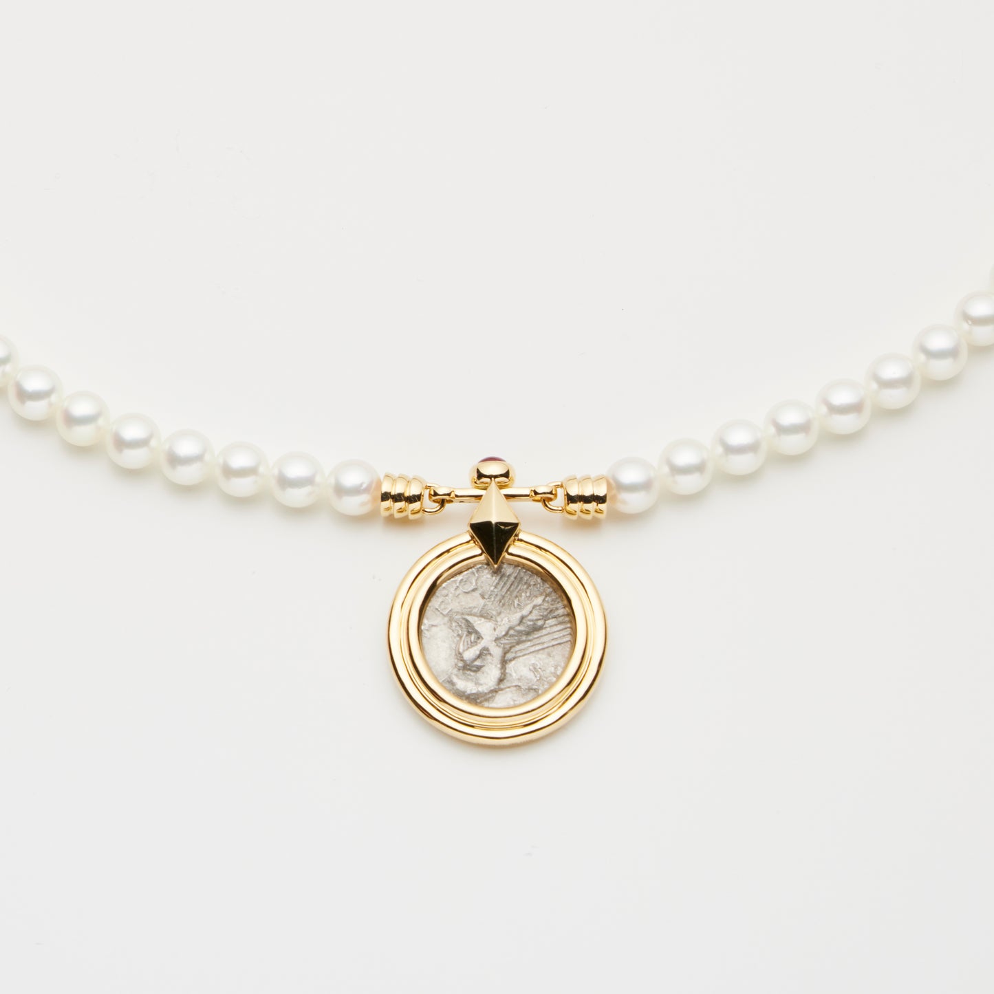 Pearls/ 18K Gold Necklace