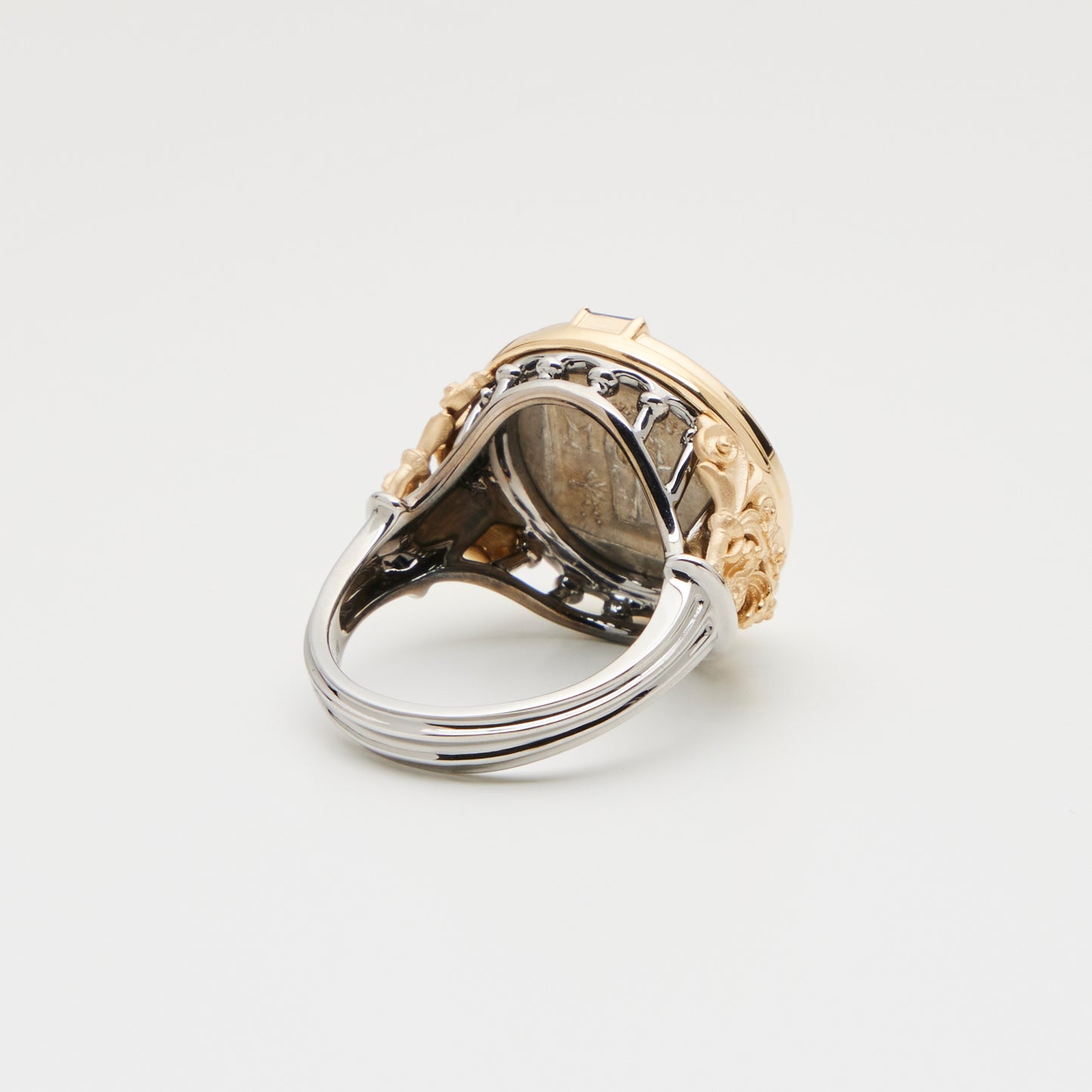 18K Gold Ring